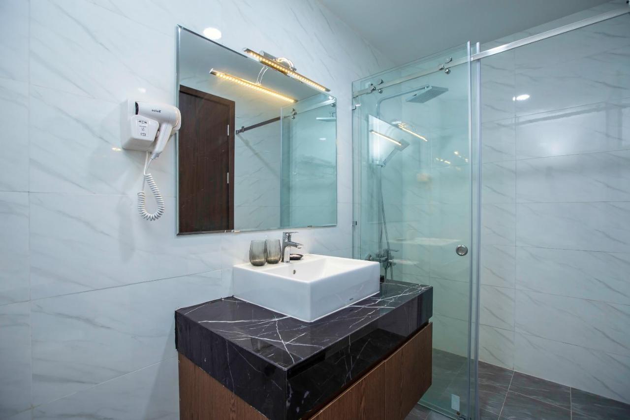Hoang Long Hotel Ha Long Buitenkant foto